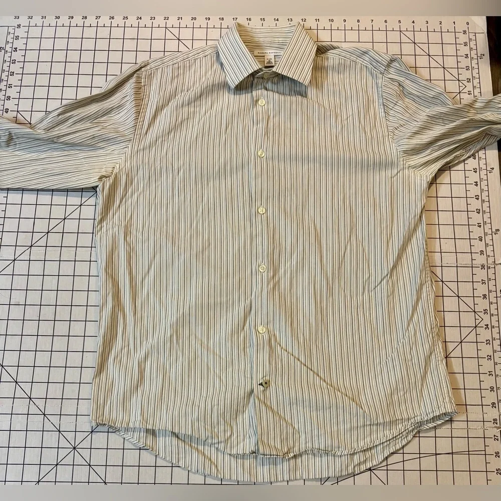 Banana Republic Men’s Medium 15-15.5 Striped‎ Button Down Shirt